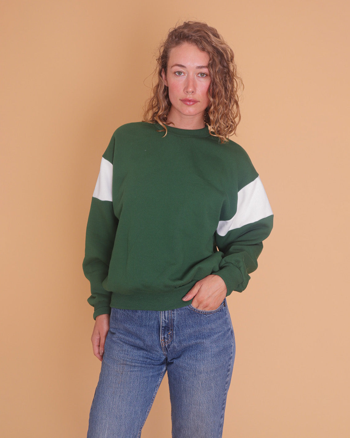 GREEN